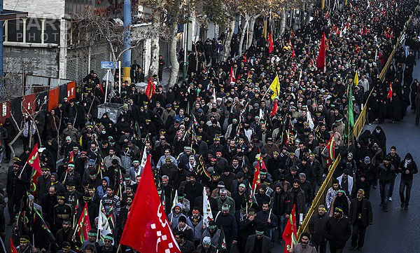 فیلم: غوغای لشگر عشاق حسین در پایتخت بزرگترین بلاد شیعی جهان فیلم: غوغای لشگر عشاق حسین در پایتخت بزرگترین بلاد شیعی جهان