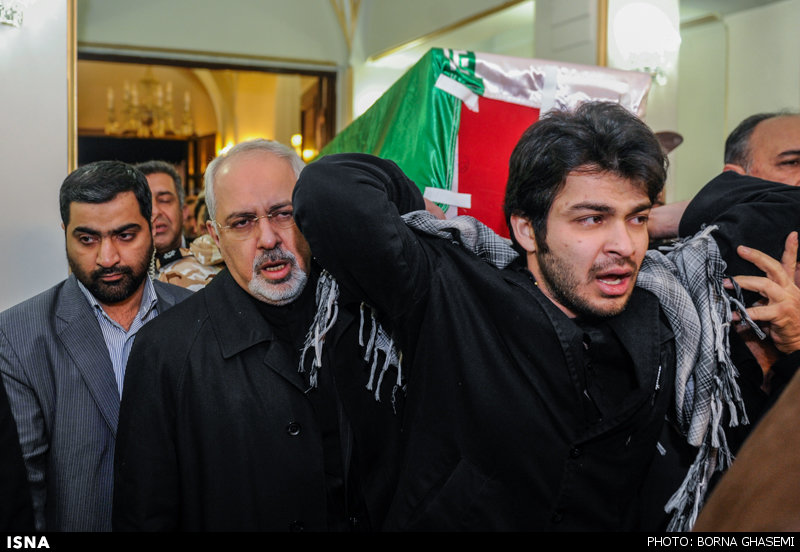 پیکر دیپلمات شهید ایرانی وارد تهران شد پیکر دیپلمات شهید ایرانی وارد تهران شد