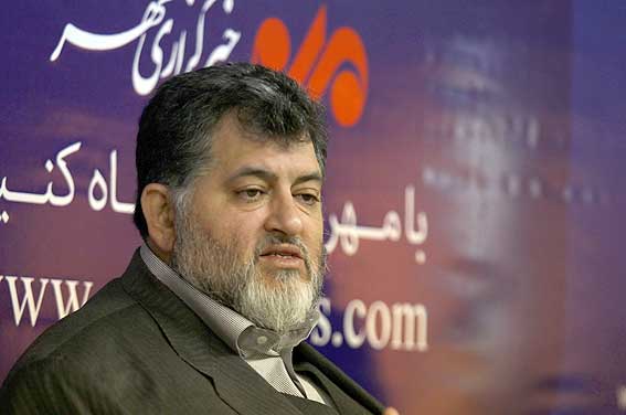 فارس: نمایندگان ولایتی، روحانی و قالیباف به دلیل نداشتن برنامه غائب بودند فارس: نمایندگان ولایتی، روحانی و قالیباف به دلیل نداشتن برنامه غائب بودند