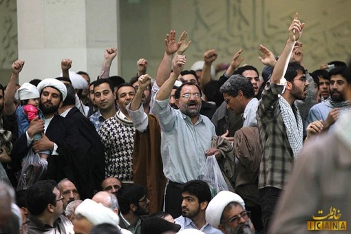 چون آقا از دست ما ناراحت است، برای ما زندان بنویسید تا آرام شویم!