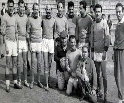 عکس/ تیم فوتبال هنرمندان ایران در دهه ۱۳۴۰