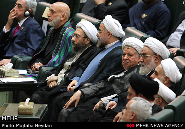 روز تحلیف چه&zwnj;کسی جای احمدی&zwnj;نژاد را پر کرد؟