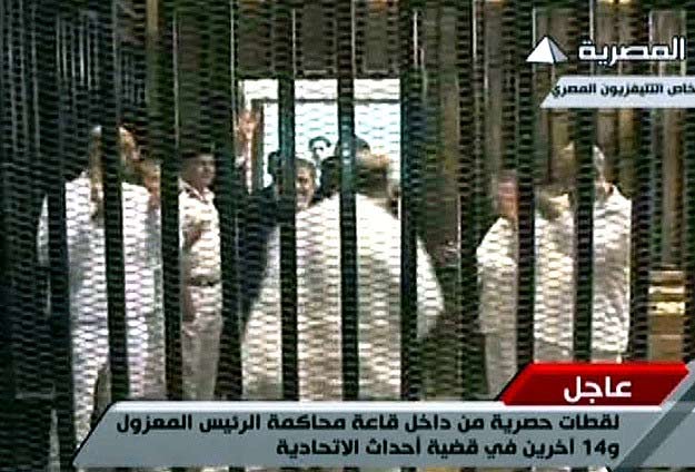 مرسی با «کت دوخت ترک» در دادگاه