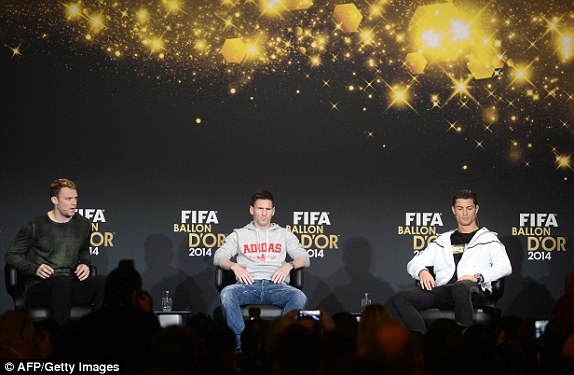 گزارش لحظه به لحظه از مراسم بهترین‌های سال فوتبال جهان