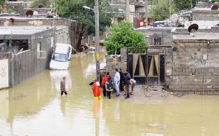 نجات 150 نفر محاصره شده در سیلاب بندرعباس نجات 150 نفر محاصره شده در سیلاب بندرعباس