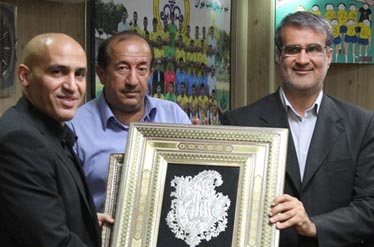 علیرضا منصوریان سرمربی نفت تهران شد علیرضا منصوریان سرمربی نفت تهران شد