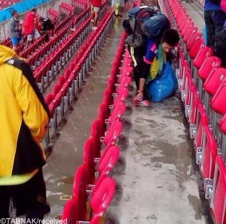 رفتار آموزنده تماشاگران ژاپن در جام جهانی