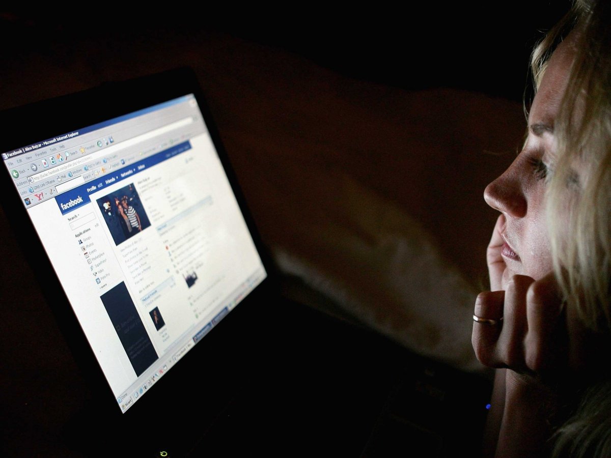 آزمایش مخفی و سری فیسبوک بر روی 700 هزار کاربر