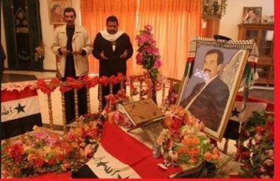 قبر صدام به آتش کشیده شد قبر صدام به آتش کشیده شد