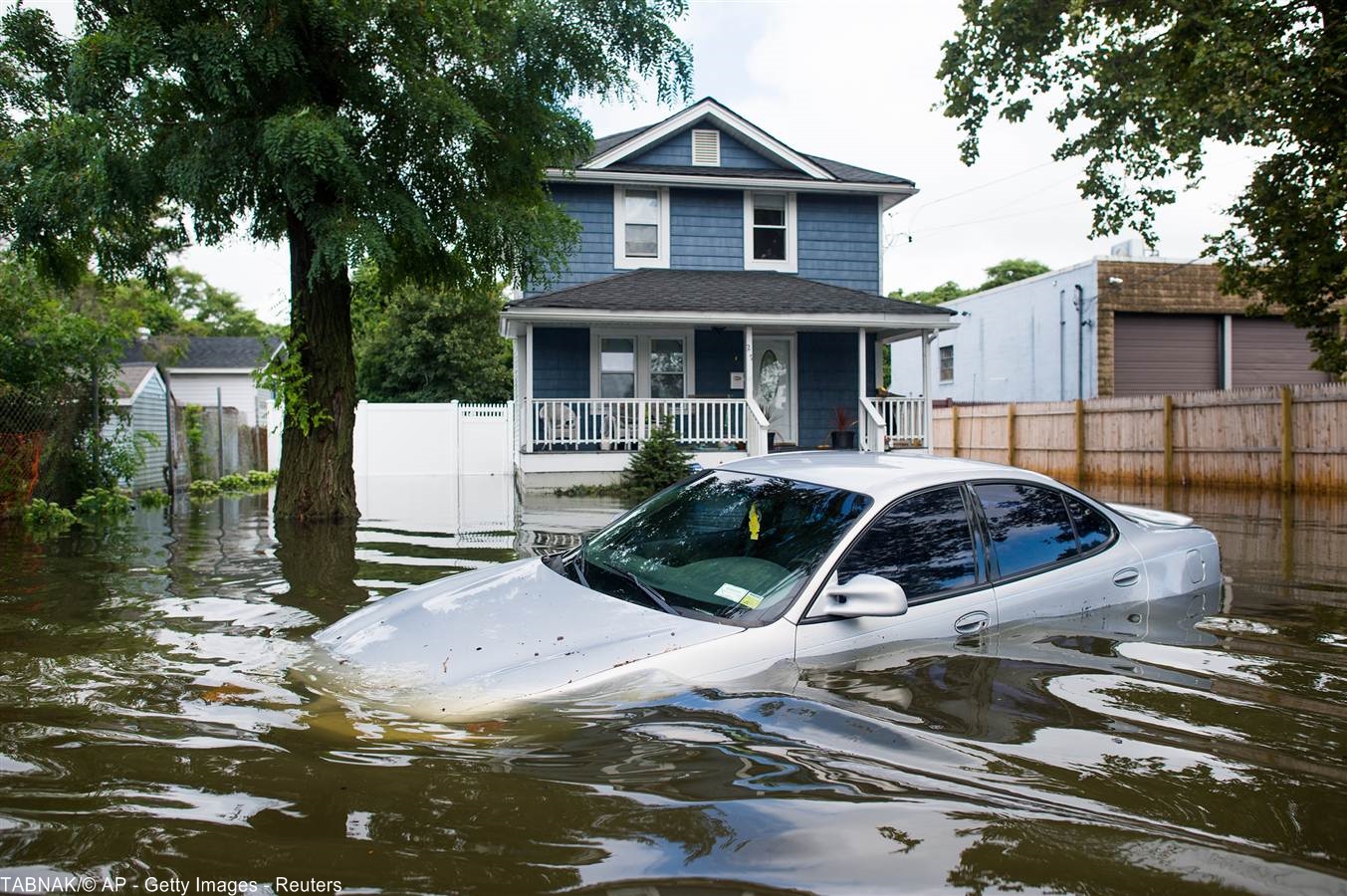 408845 443 باران و سیل مرگبار در دیترویت آمریکا (تصاویر)