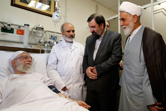 عیادت محسن رضایی از رهبر انقلاب عیادت محسن رضایی از رهبر انقلاب