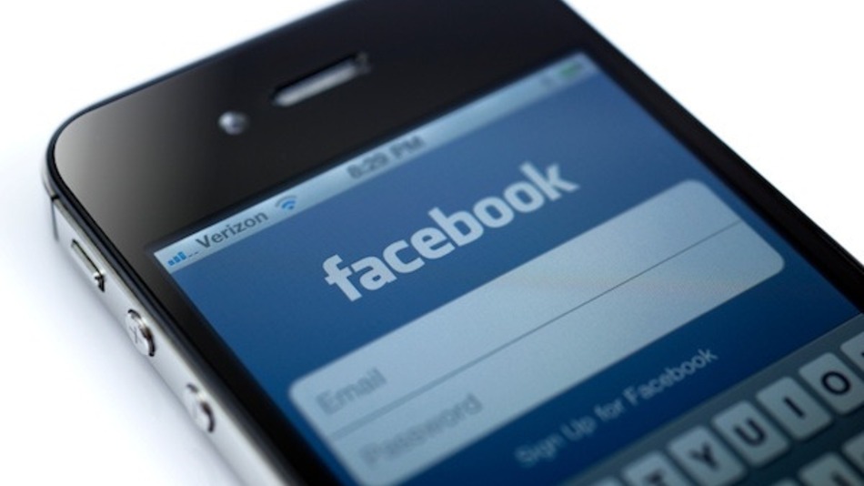 رشد علاقه به iPhone و سقوط شدید فیسبوک در بین نوجوانان