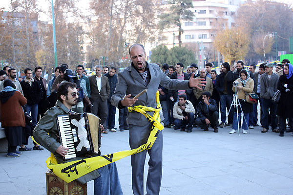 طلب بودجه 60 میلیاردی برای تئاتر ایران که سه میلیارد بودجه گرفت! طلب بودجه 60 میلیاردی برای تئاتر ایران که سه میلیارد بودجه گرفت!