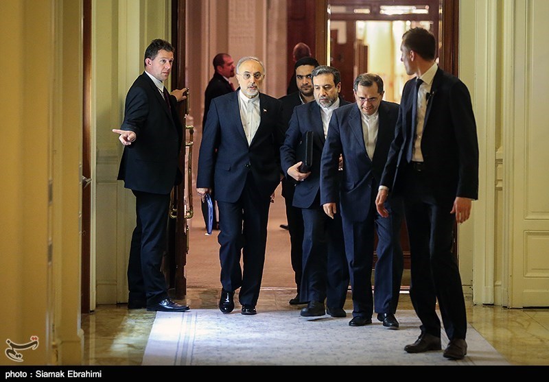 دیپلمات ایرانی: بحث ضرب الاجل سپیده دم از بیخ و بن دروغ است