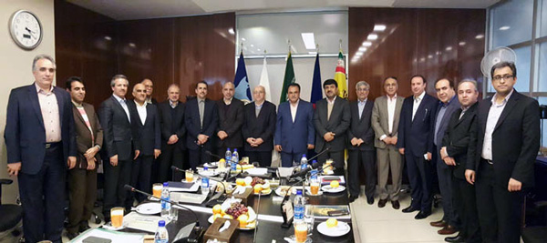 امضای قرارداد سندیکایی بین بانکهای ملت، سپه و پارسیان امضای قرارداد سندیکایی بین بانکهای ملت، سپه و پارسیان