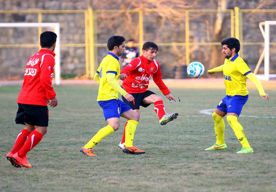 برد خفیف پرسپولیس با کلی حاشیه برد خفیف پرسپولیس با کلی حاشیه