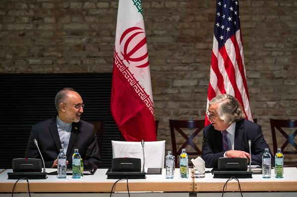اظهار امیدواری صالحی و مونیز برای پایان مذاکرات فنی/ اوباما:شانس توافق هسته‌ای با ایران کمتر از ۵۰% است/ حمایت روسیه از رویکرد ایران در لغو تحریم های تسلیحاتی
