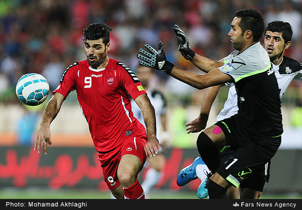 سومین پنالتی هدر رفته پرسپولیس در لیگ سومین پنالتی هدر رفته پرسپولیس در لیگ