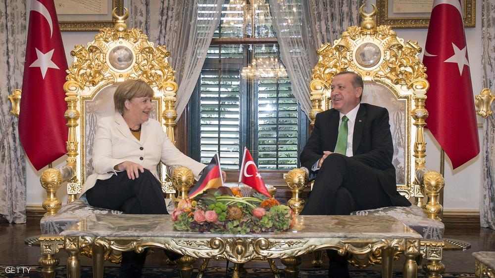 جنجال صندلی‌های تشریفاتی اردوغان برای مرکل