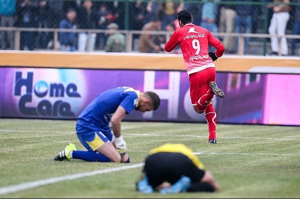مهدی طارمی پاسخ 14 هزار کامنت را داد مهدی طارمی پاسخ 14 هزار کامنت را داد