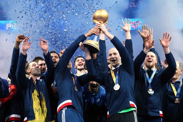 جام جهانی هندبال،ناکامی آسیایی ها،قدرت نمایی فرانسه