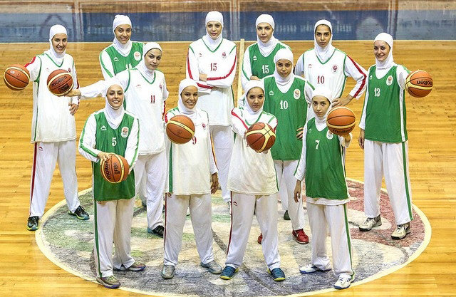 شمارش معکوس فیبا برای بازی دختران بسکتبالیست ایران با روسری