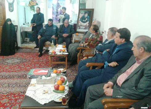 تاج در منزل شهید رضایی مجد+عکس