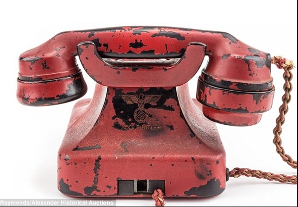 فروش آخرین تلفن هیتلر به قیمت 200 هزار دلار