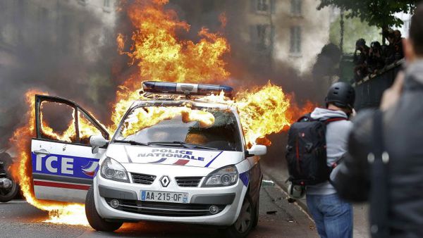 اعتراض به خشونت‌های پلیس در فرانسه