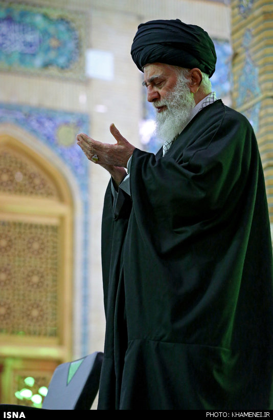حضور رهبر انقلاب در مسجد جمکران در سال ۱۳۹۵