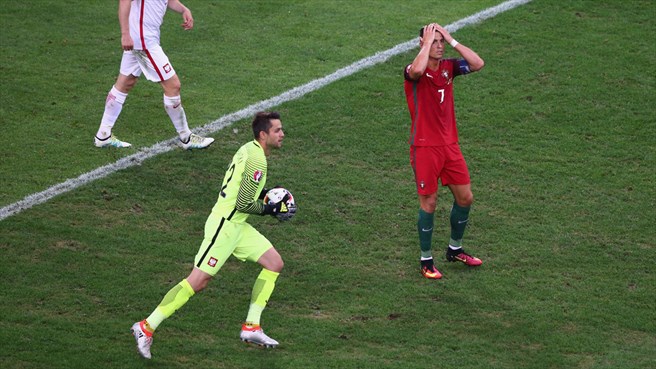 دقیقه 92 / پرتغال یک - لهستان یک/ رونالدو و تیمش پنج بازی بدون برد در 90دقیقه! + تصاویر