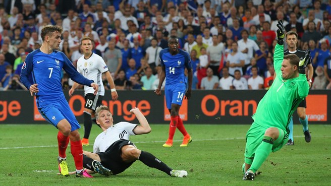 دقیقه 88 / فرانسه 2- آلمان صفر / صعود به فینال بوقت خروس خوان