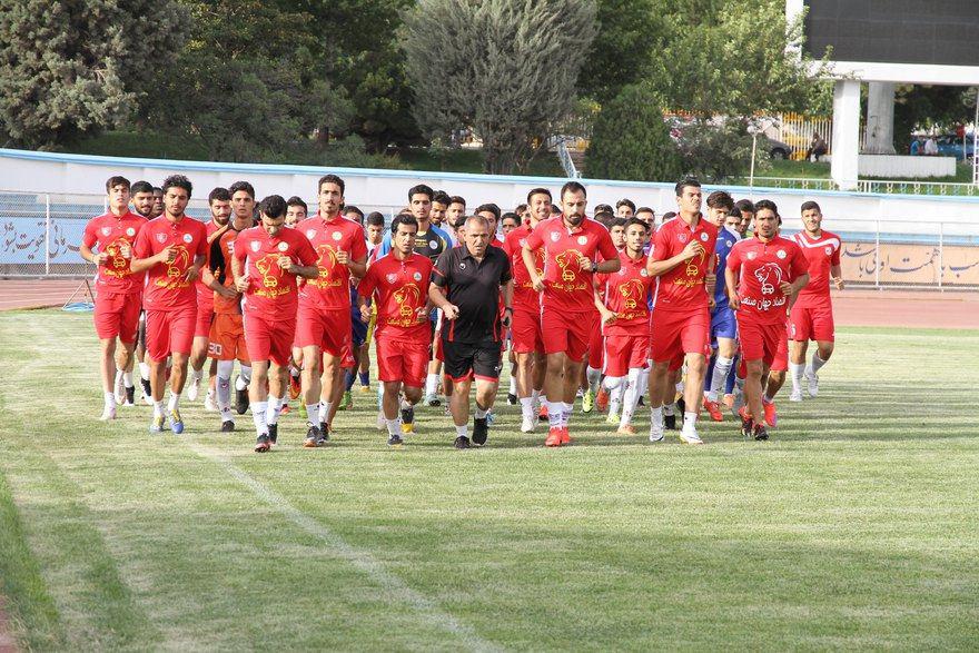 نفت تهران از بالا تا پایین قرمز شد