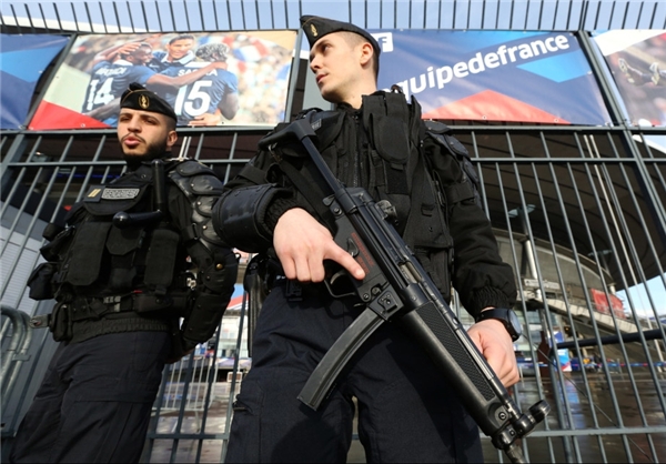 تدابیر شدید امنیتی با 5000 پلیس در آستانه فینال یورو 2016