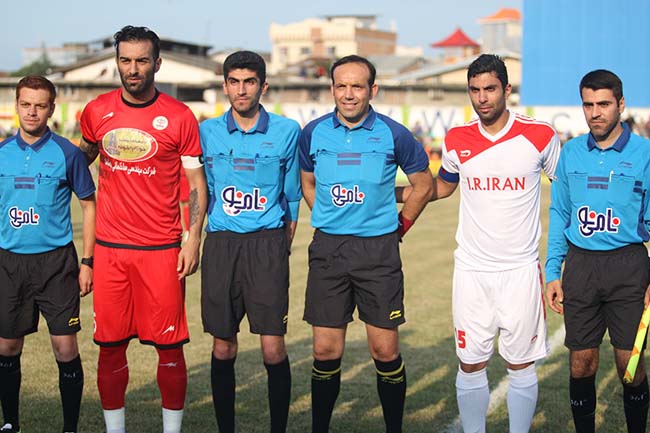 عمران زاده با پیراهن قرمز!