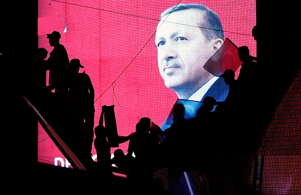 تغییر قانون اساسی، گام جدید اردوغان در ترکیه/ ادامه بحران گروگان‌گیری در ارمنستان