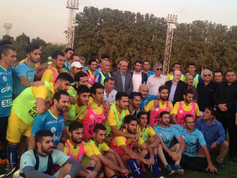 عکس دسته جمعی وزیر ورزش با استقلالی ها