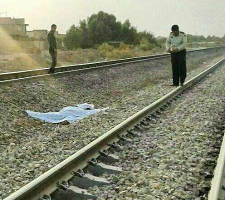 بررسی علت برخورد یک زن با قطار در یزد