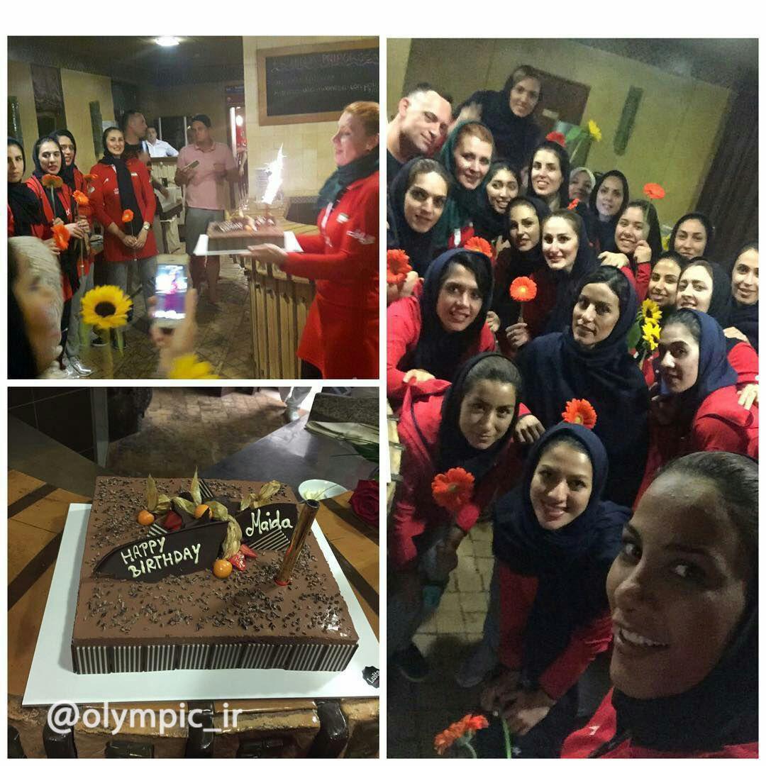 جشن تولددخترهای والیبال ایران برای سرمربی