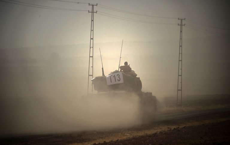 تانک های ترکیه وارد خاک سوریه شدند/