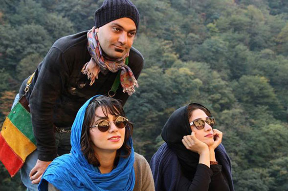 کارگردان ایرانی فیلم سینمایی‌ اکران نشده‌اش را برای دانلود منتشر کرد!