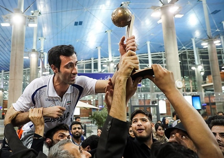 بازگشت بهترین تیم تاریخ ورزش ایران از جام جهانی