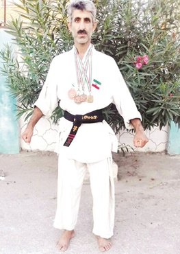 نتیجه تصویری برای رفتگری قهرمان کاراته