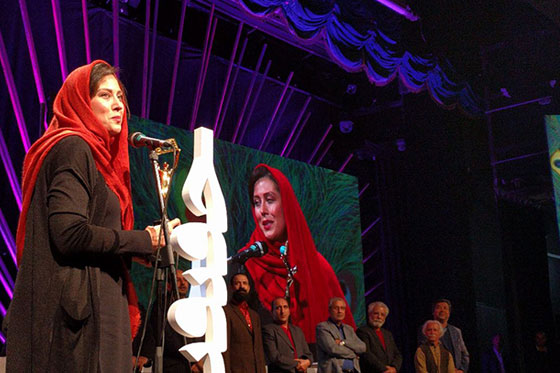 مهتاب کرامتی با «صفر تا سکو» برنده جایزه بهترین فیلم مستند ایران
