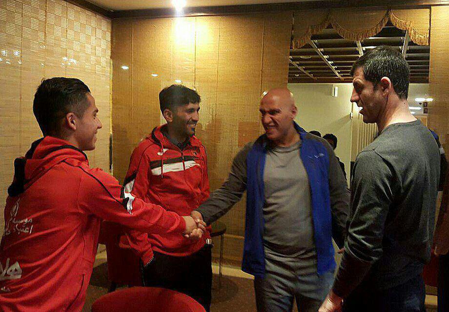 دیدار منصوریان با بازیکنان پرسپولیس دیدار منصوریان با بازیکنان پرسپولیس