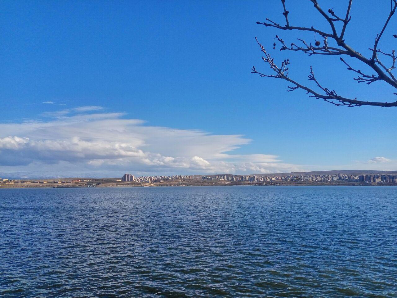 Image result for ‫دریاچه شورابیل‬‎