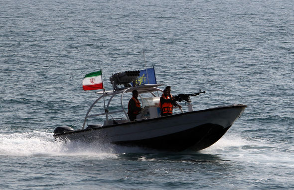برخورد جدی دیگری بین شناورهای ایران و آمریکا در تنگه هرمز / افزایش حشونت در رفتار شناورهای آمریکایی