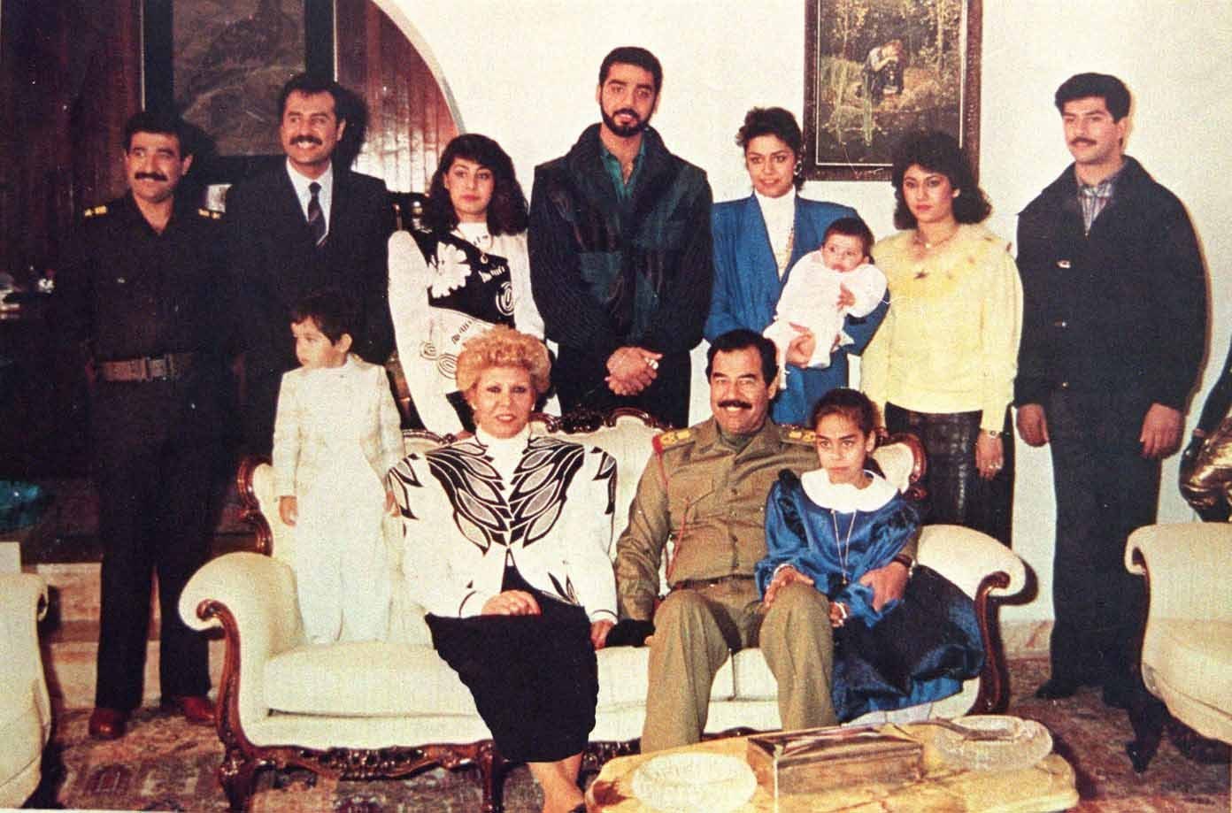 جنجال آفرینی آرایش دختربچه 3ساله توسط مادر جنجال آفرینی آرایش دختربچه 3ساله توسط مادر