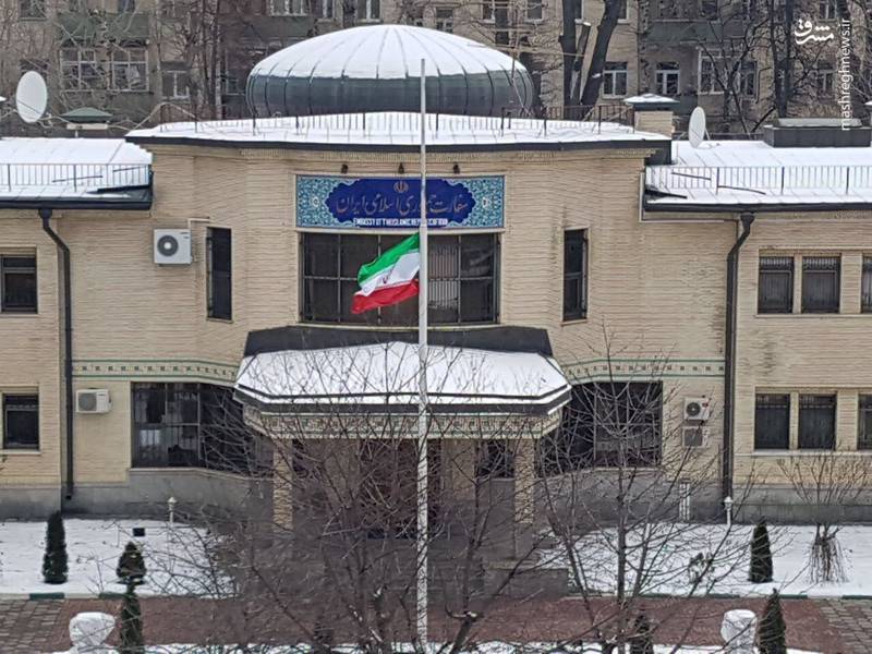 خوردن عقرب و ماهی خام برای کری خوانی