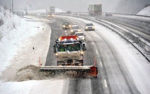 بارش برف در محورهای کوهستانی استان قزوین